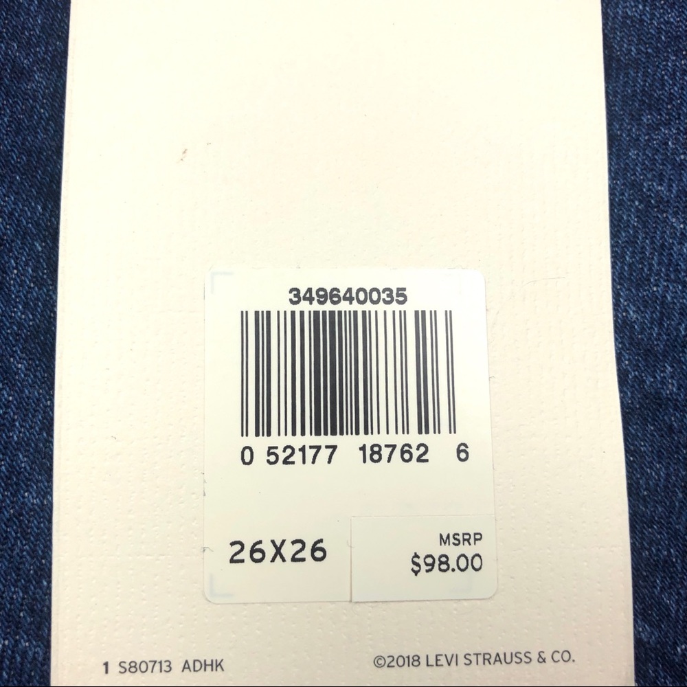 NWT Levi's Wedgie Fit Straight-Leg Jeans - Picture 8 of 8